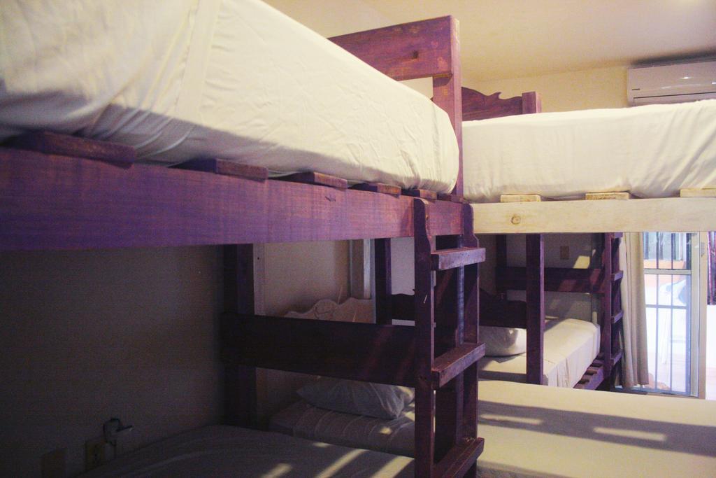 The Yak Hostel Playa del Carmen Zimmer foto