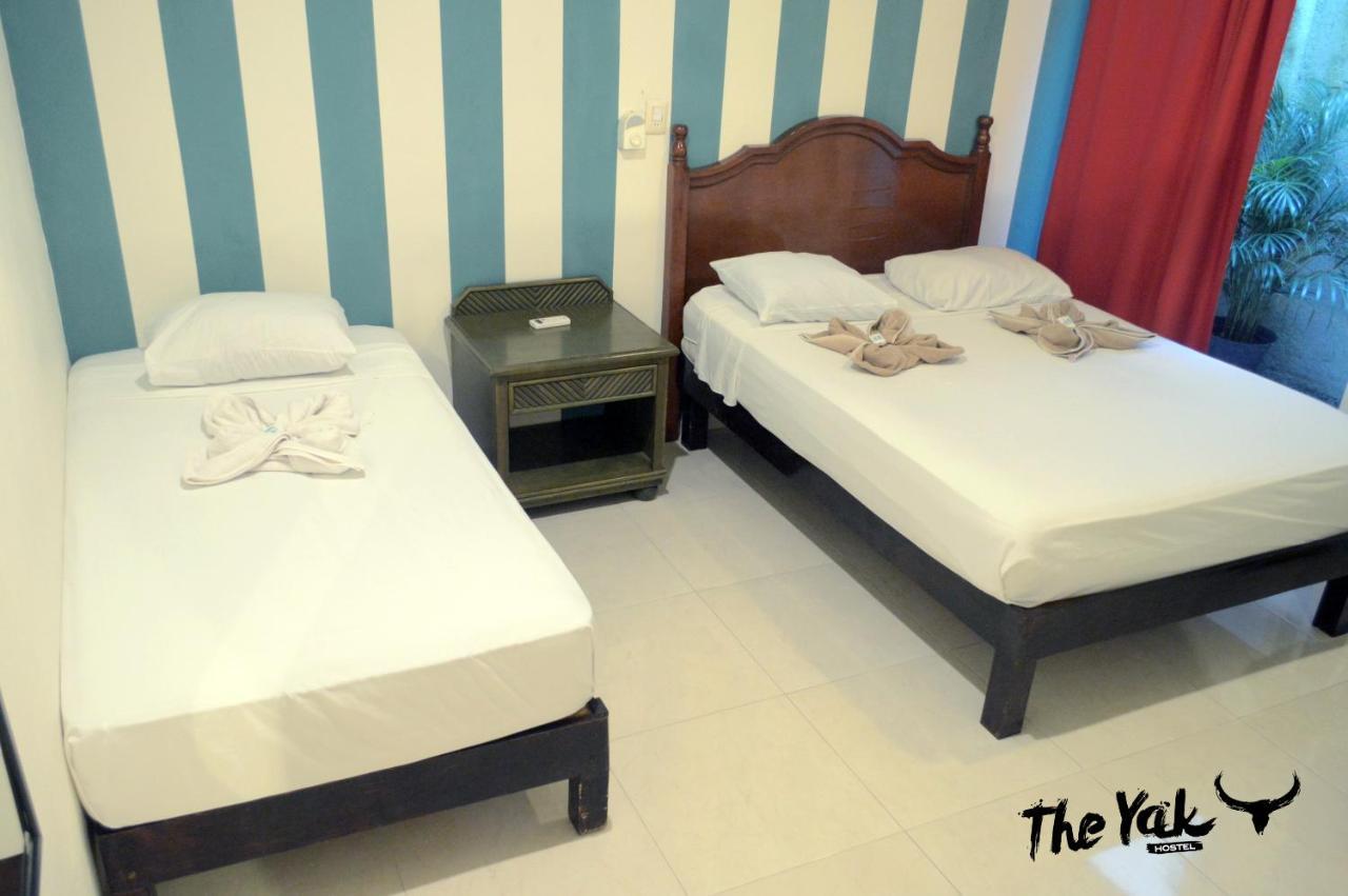 The Yak Hostel Playa del Carmen Exterior foto
