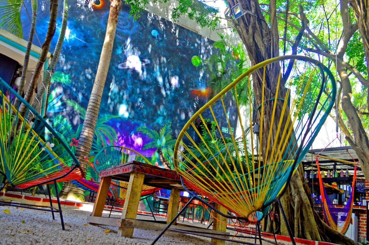 The Yak Hostel Playa del Carmen Exterior foto